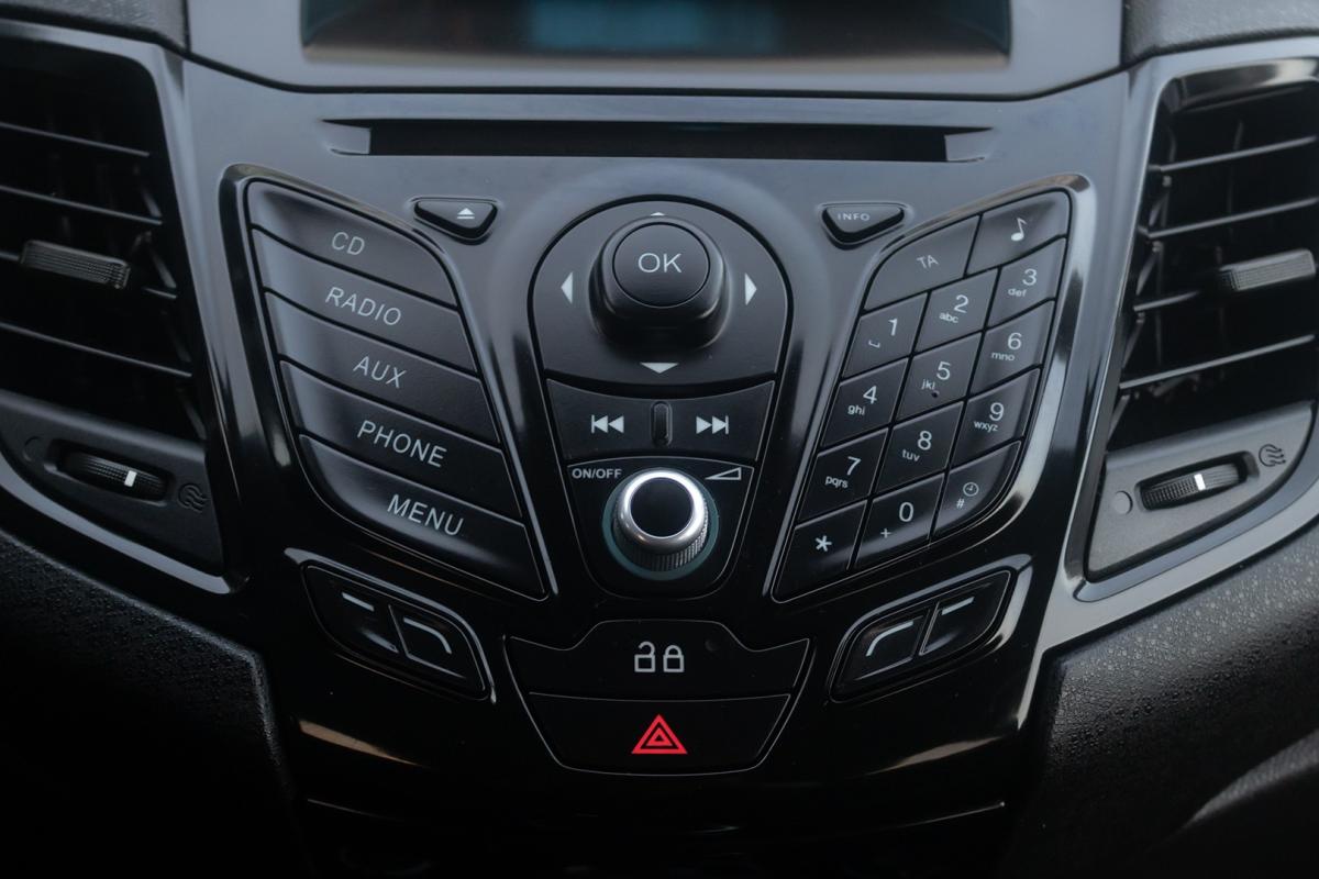 ford-fiesta-2014-gasolina-998cc