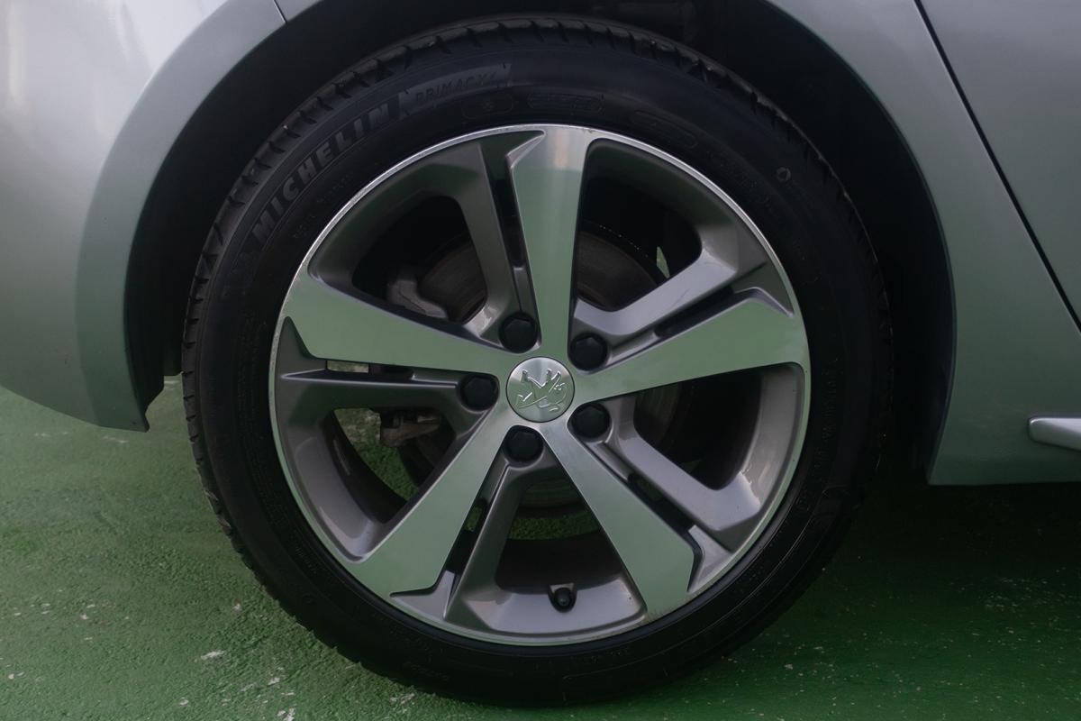 peugeot-308-2018-diesel-1499cc