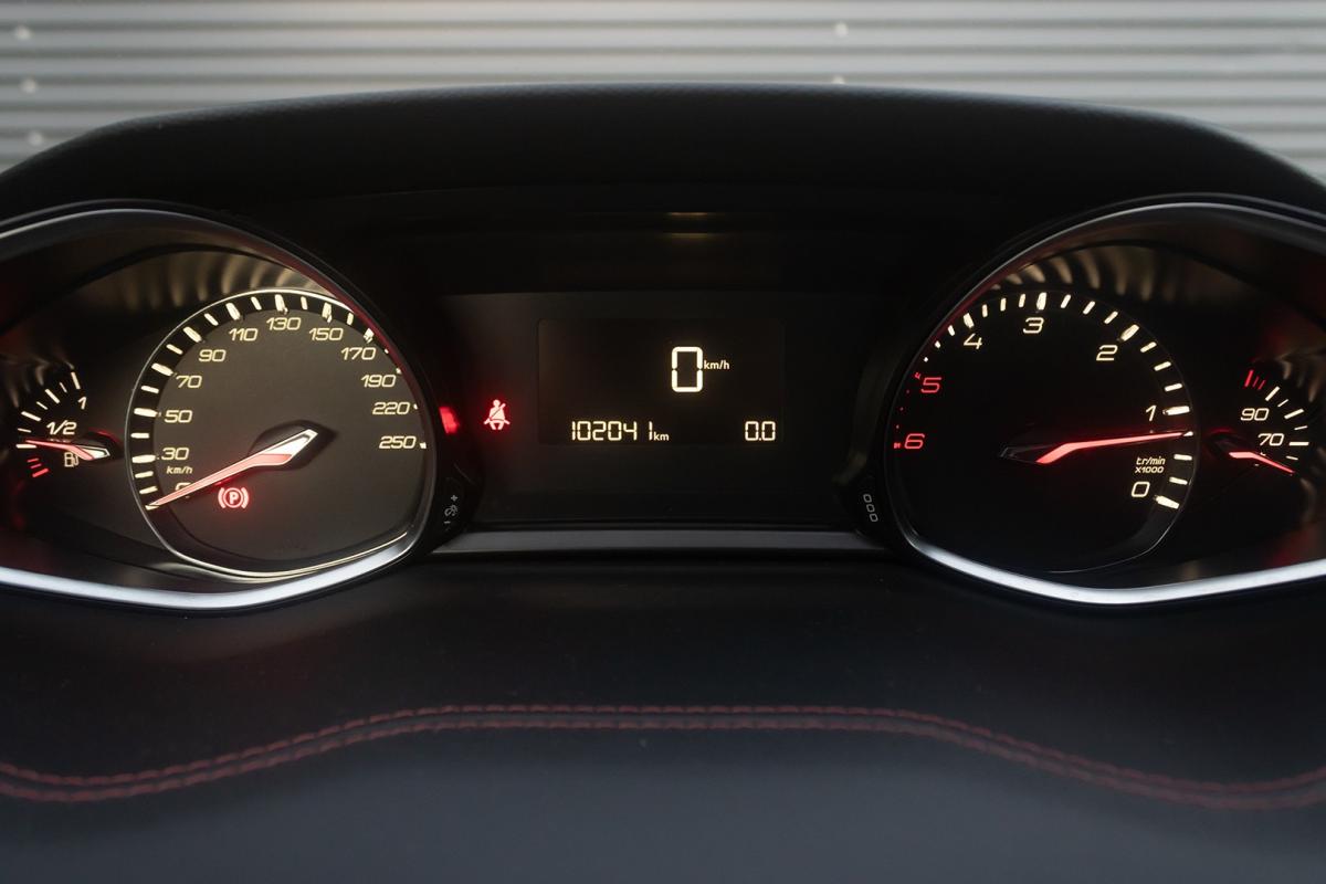 peugeot-308-2018-diesel-1499cc