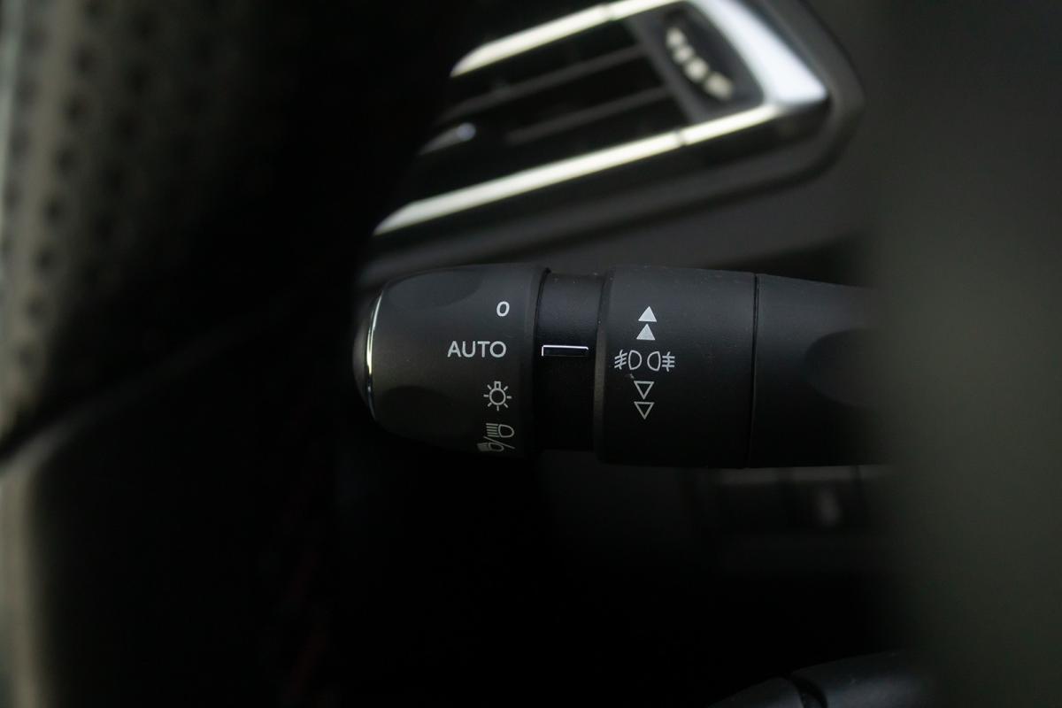 peugeot-308-2018-diesel-1499cc