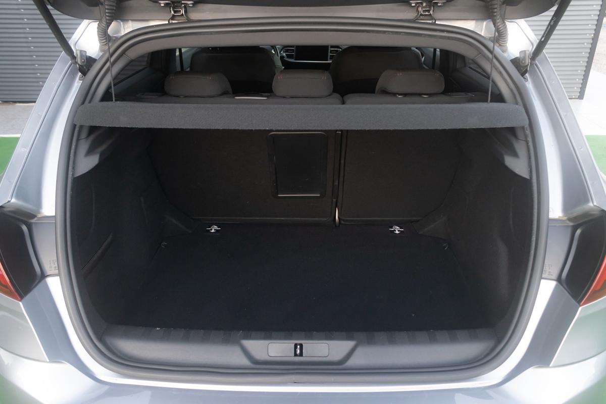 peugeot-308-2018-diesel-1499cc