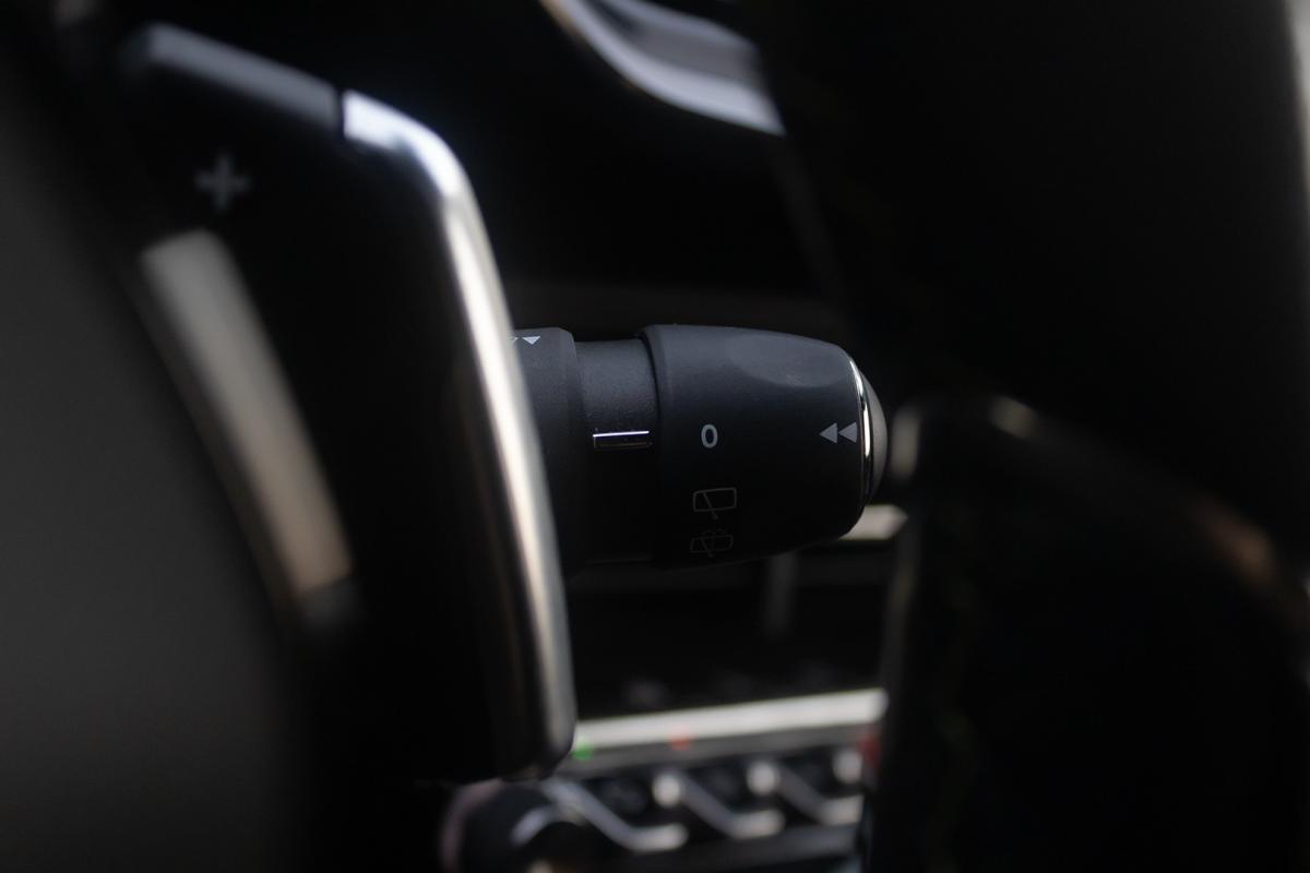 peugeot-2008-2022-diesel-1499cc