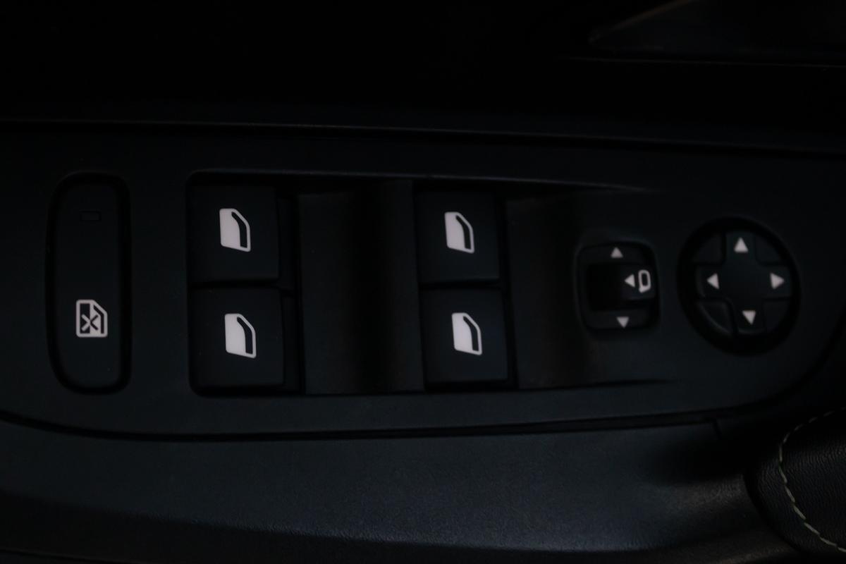 peugeot-2008-2022-diesel-1499cc