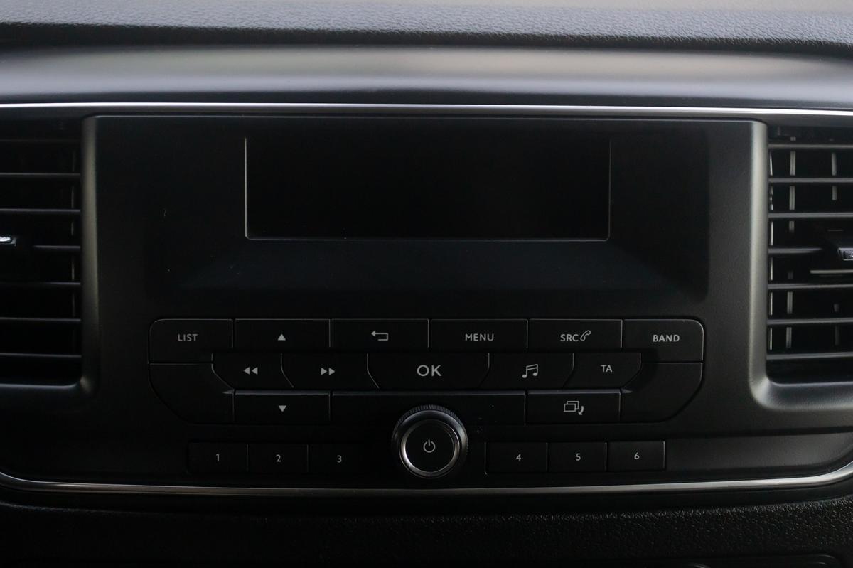 opel-vivaro-2021-diesel-1997cc