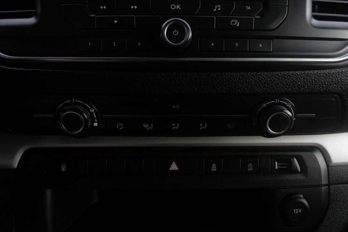 opel-vivaro-2021-diesel-1997cc