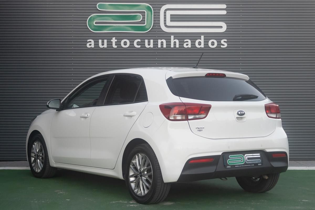 kia-rio-2019-gasolina-1248cc