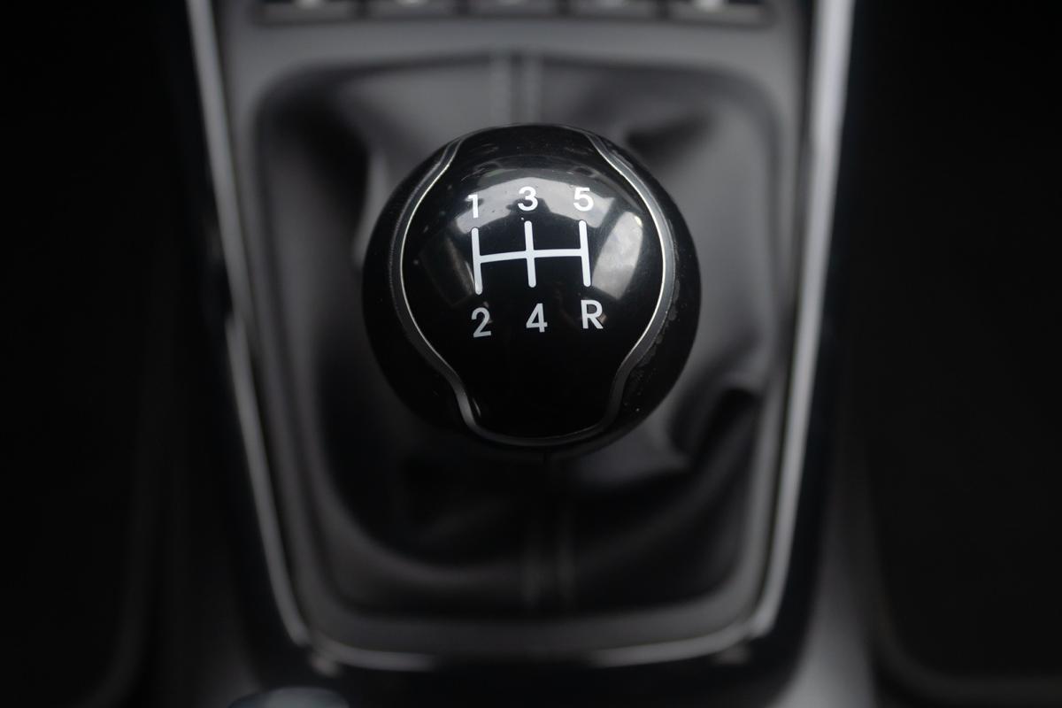 kia-rio-2019-gasolina-1248cc