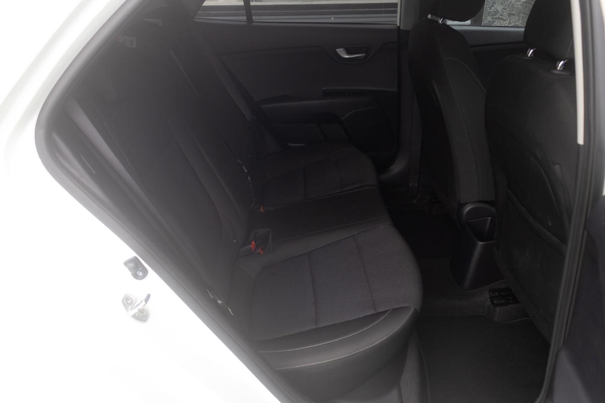 kia-rio-2019-gasolina-1248cc