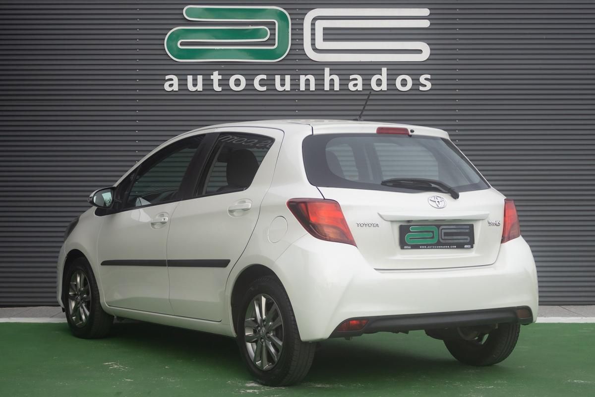 toyota-yaris-2014-gasolina-998cc
