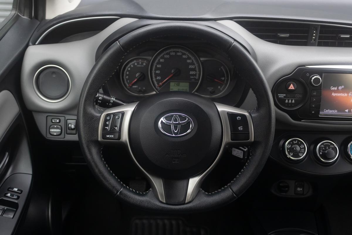 toyota-yaris-2014-gasolina-998cc