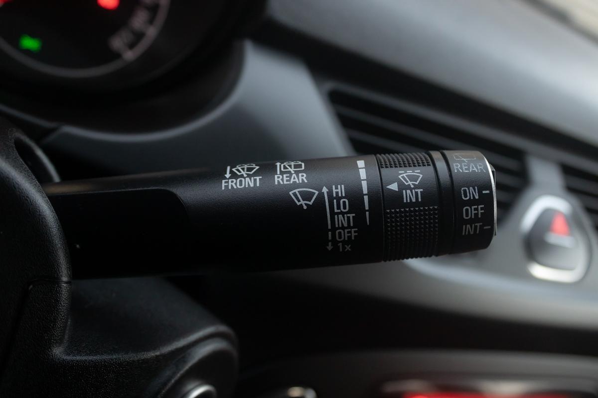 opel-corsa-2015-gasolina-1229cc