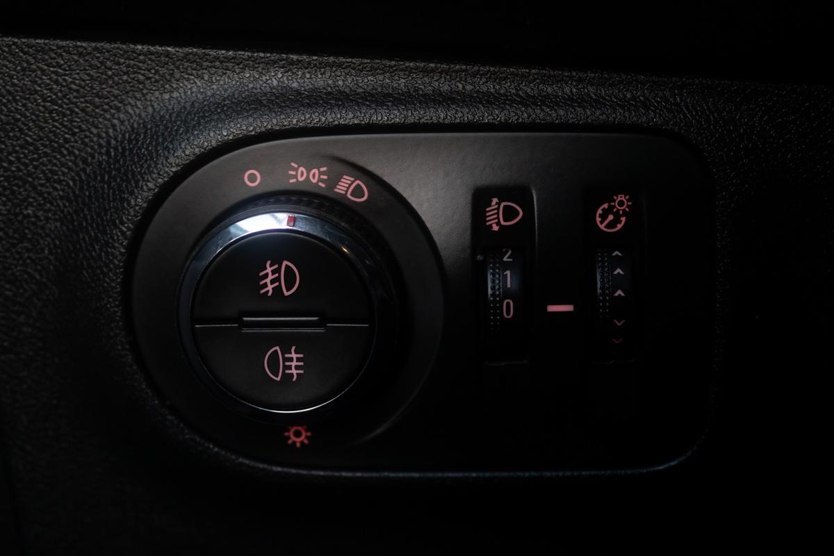 opel-corsa-2015-gasolina-1229cc