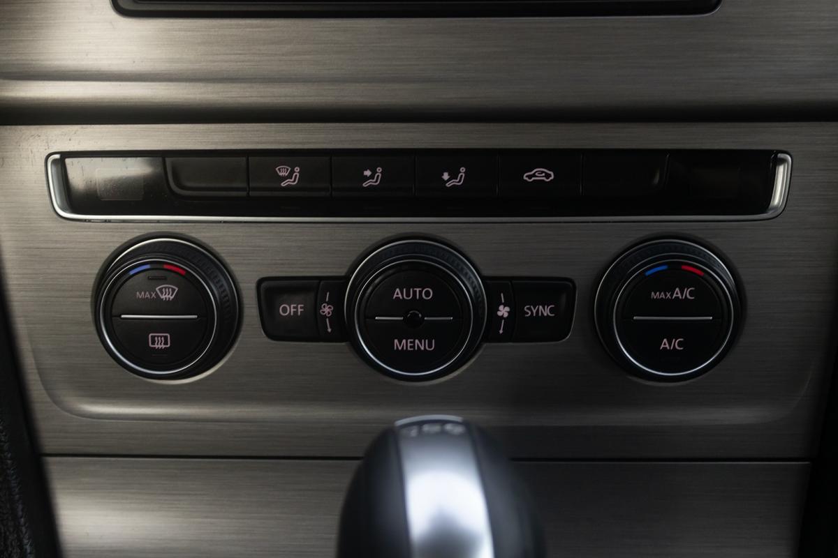 volkswagen-golf-2015-diesel-1598cc