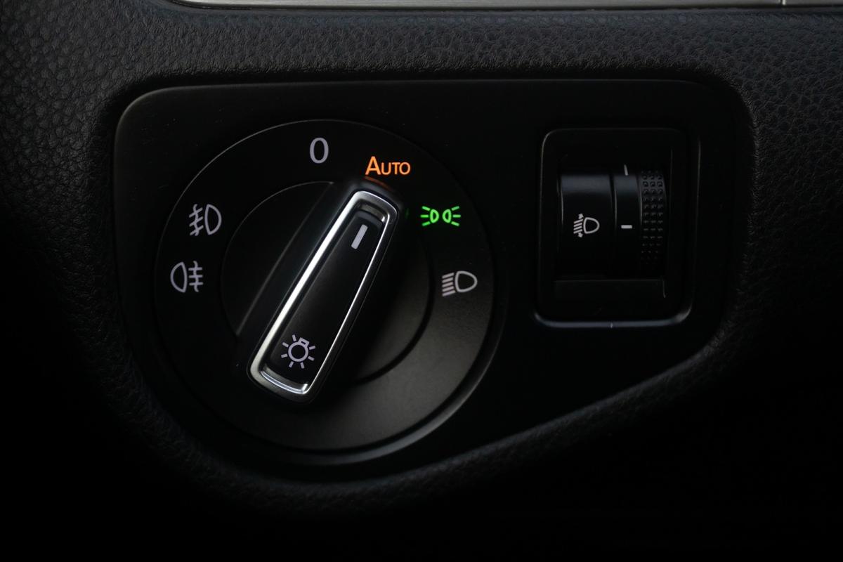 volkswagen-golf-2015-diesel-1598cc