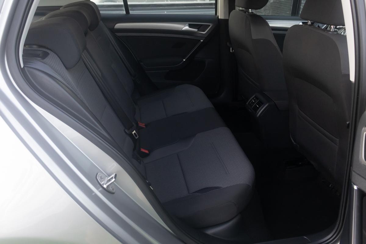 volkswagen-golf-2015-diesel-1598cc