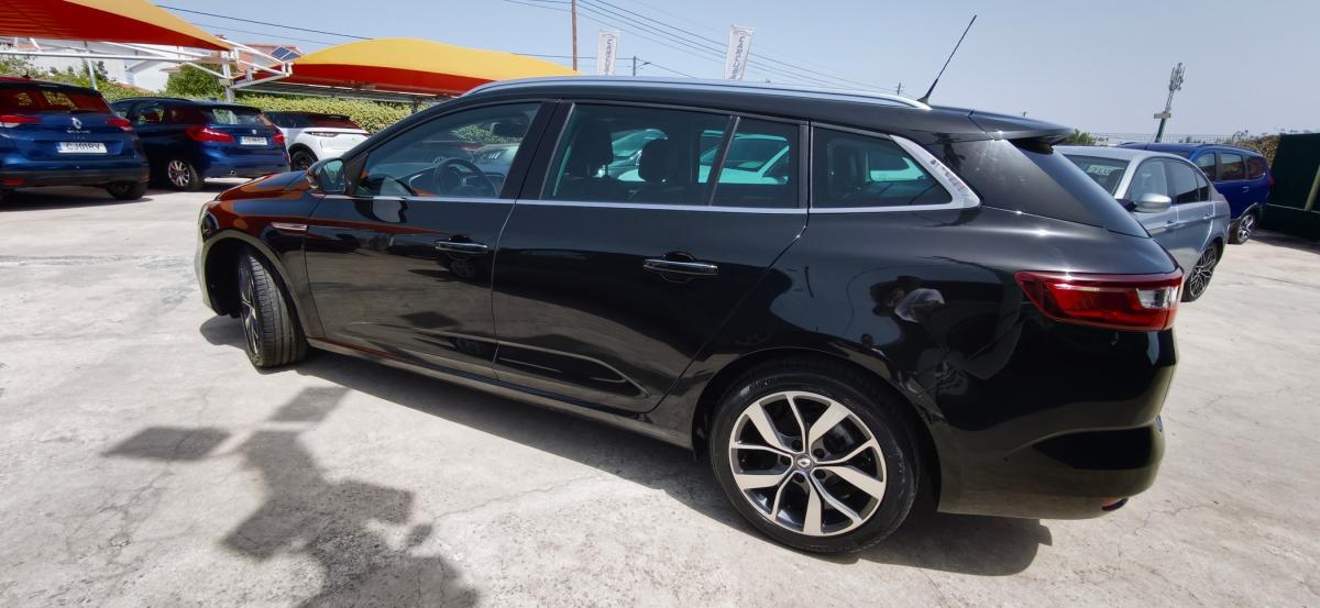 renault-megane-sport-tourer-2017-diesel-1461cc