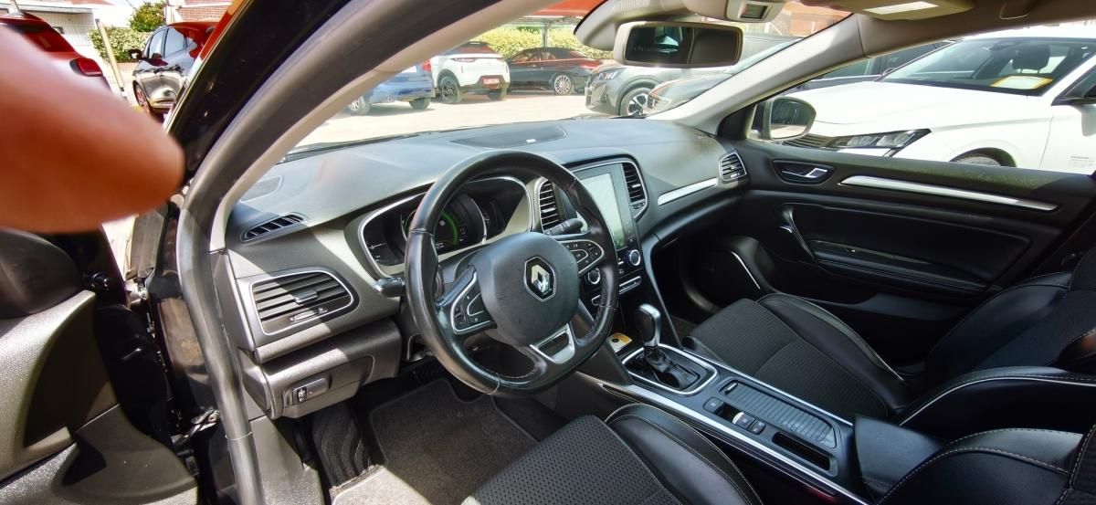 renault-megane-sport-tourer-2017-diesel-1461cc