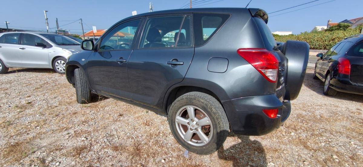 toyota-rav4-2006-diesel-2231cc