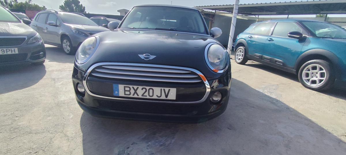 mini-cooper-2014-gasolina-1499cc