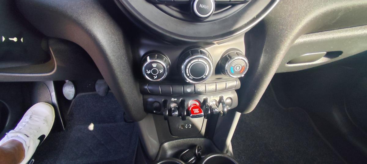 mini-cooper-2014-gasolina-1499cc