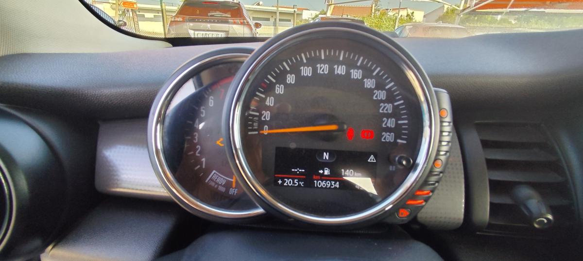 mini-cooper-2014-gasolina-1499cc