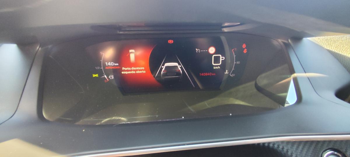peugeot-2008-2022-diesel-1499cc