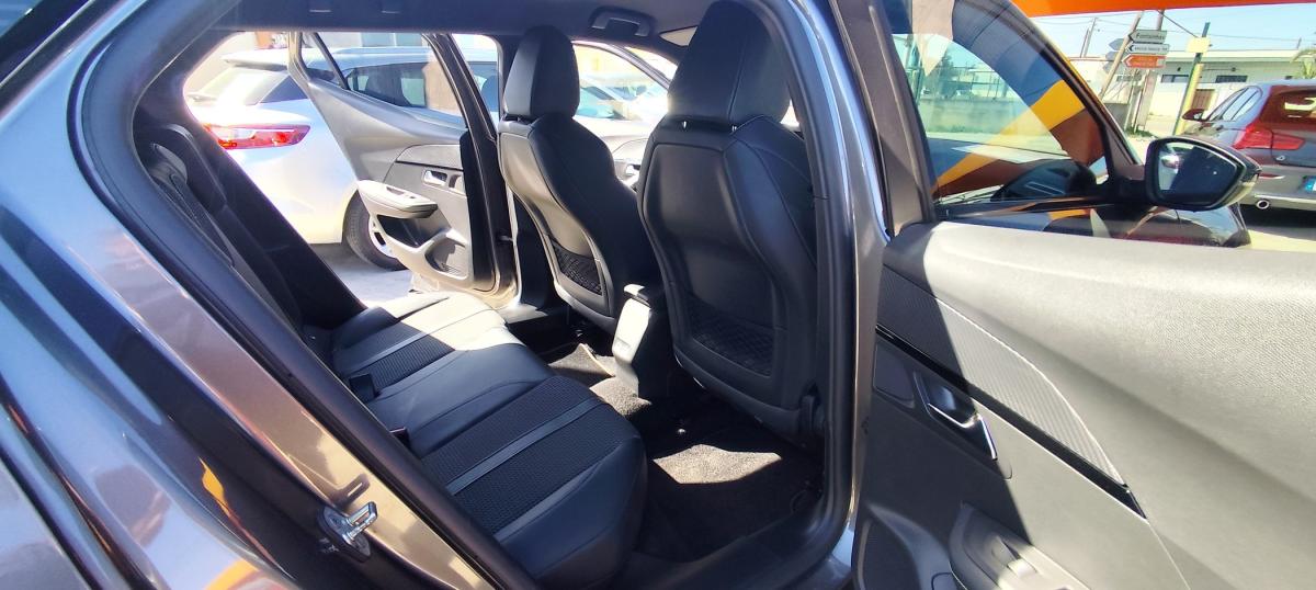 peugeot-2008-2022-diesel-1499cc