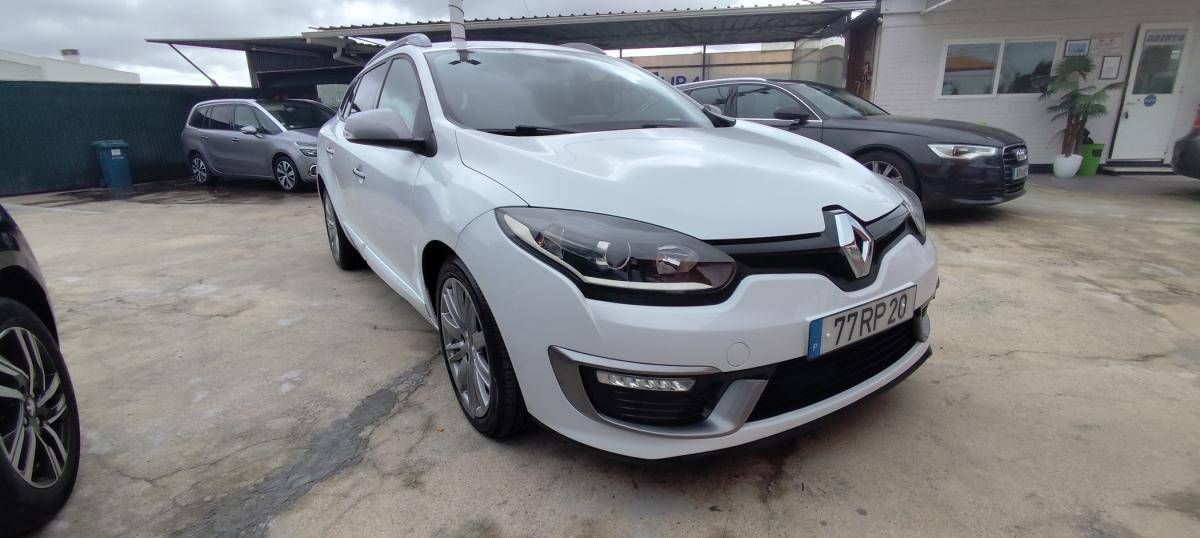 renault-megane-sport-tourer-2016-diesel-1598cc