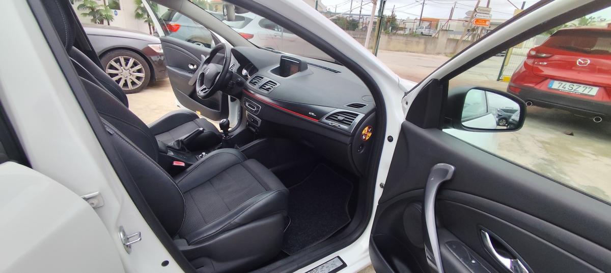 renault-megane-sport-tourer-2016-diesel-1598cc