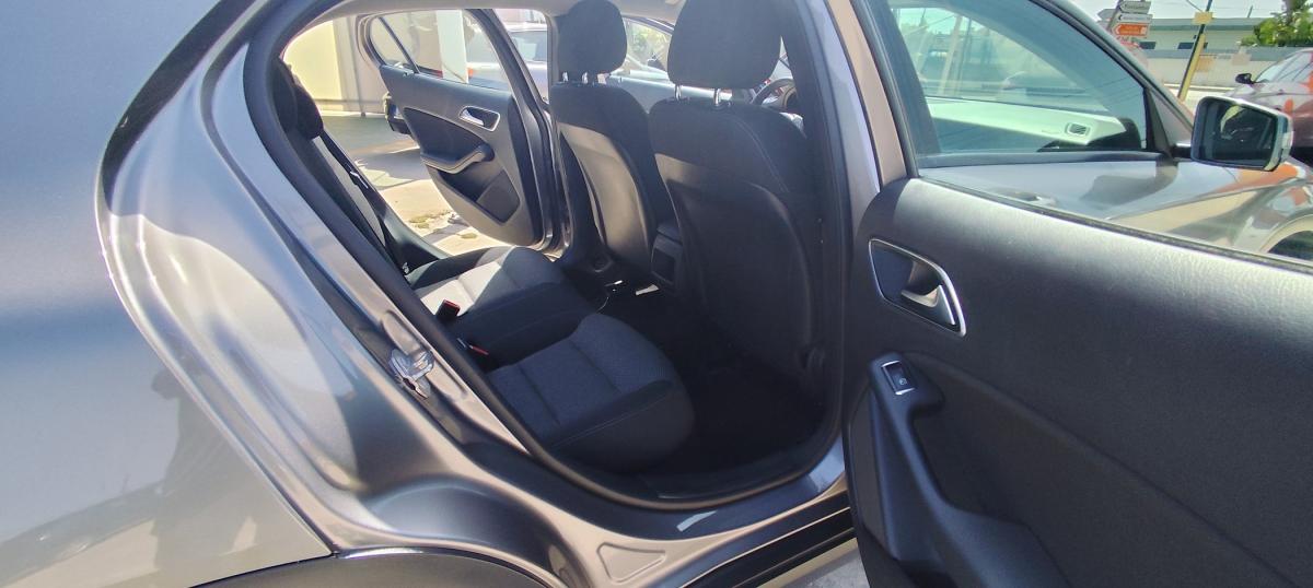 mercedes-benz-gla-2018-diesel-1461cc