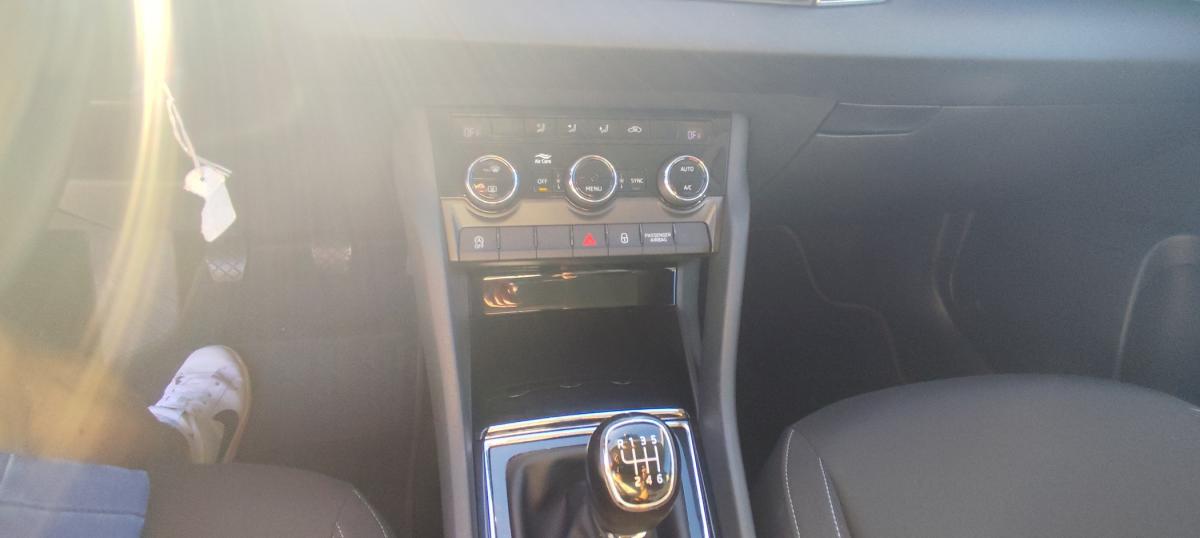skoda-karoq-2018-diesel-1598cc