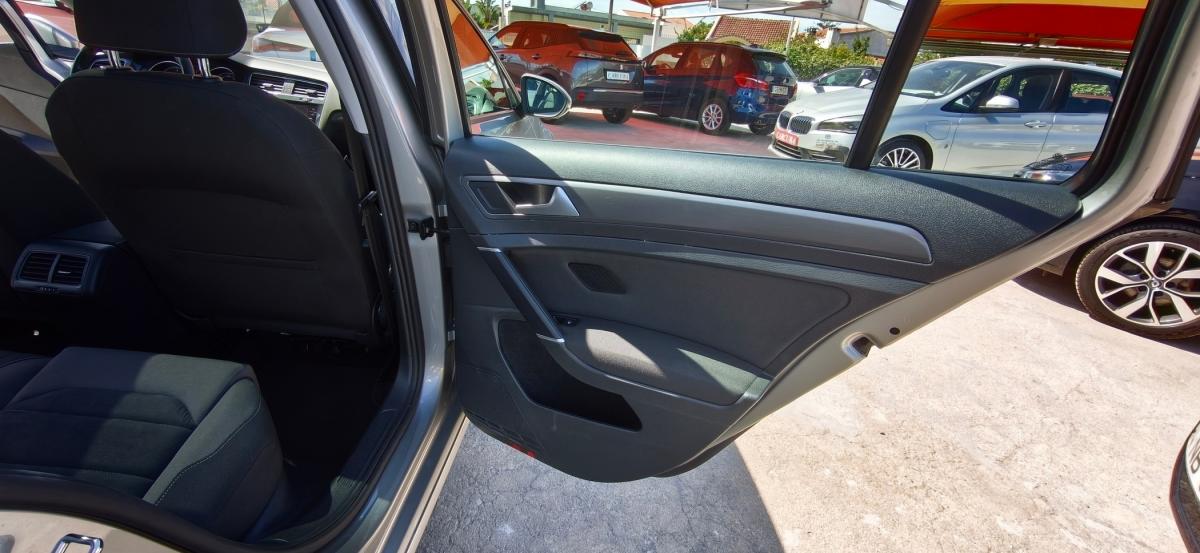 volkswagen-golf-2019-diesel-1598cc
