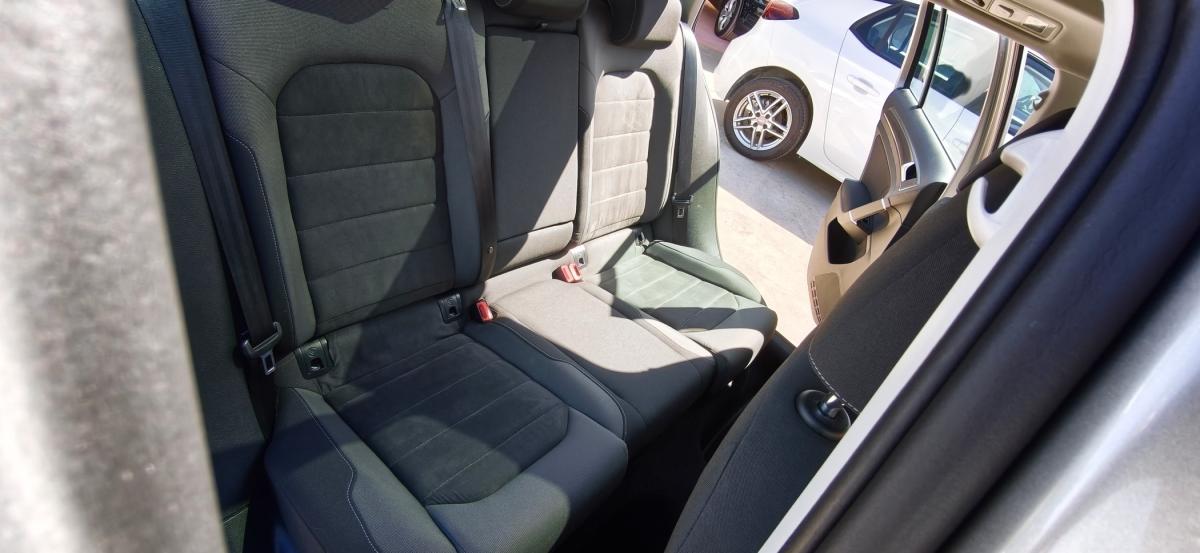 volkswagen-golf-2019-diesel-1598cc