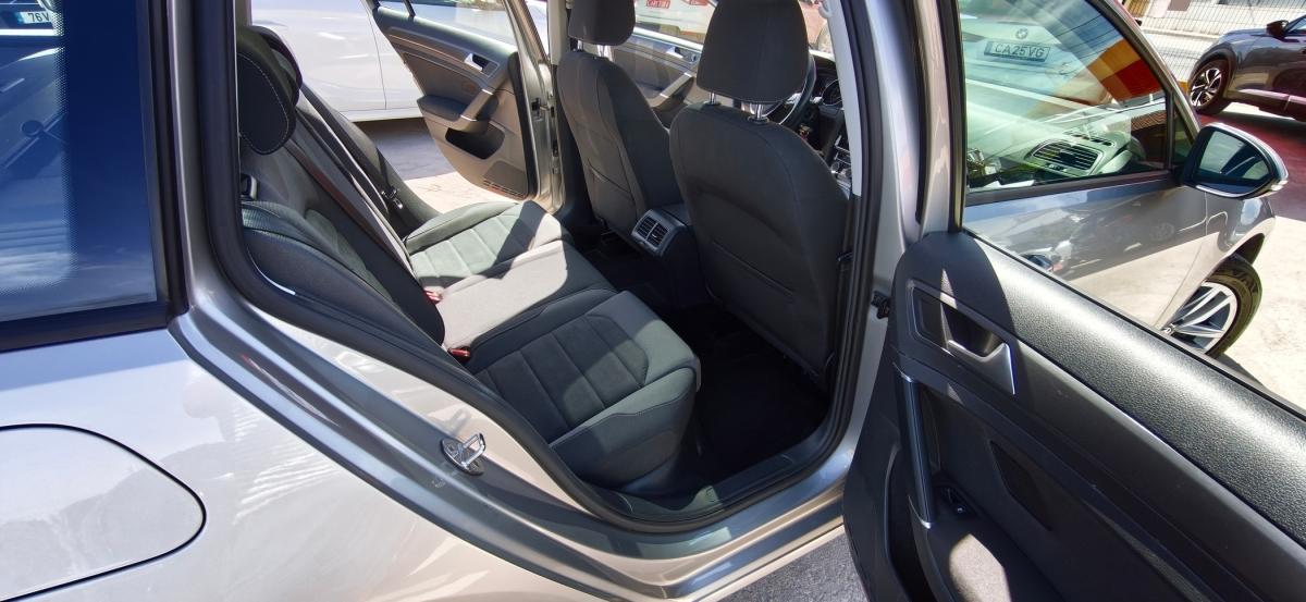 volkswagen-golf-2019-diesel-1598cc