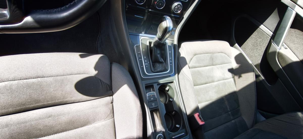 volkswagen-golf-2019-diesel-1598cc