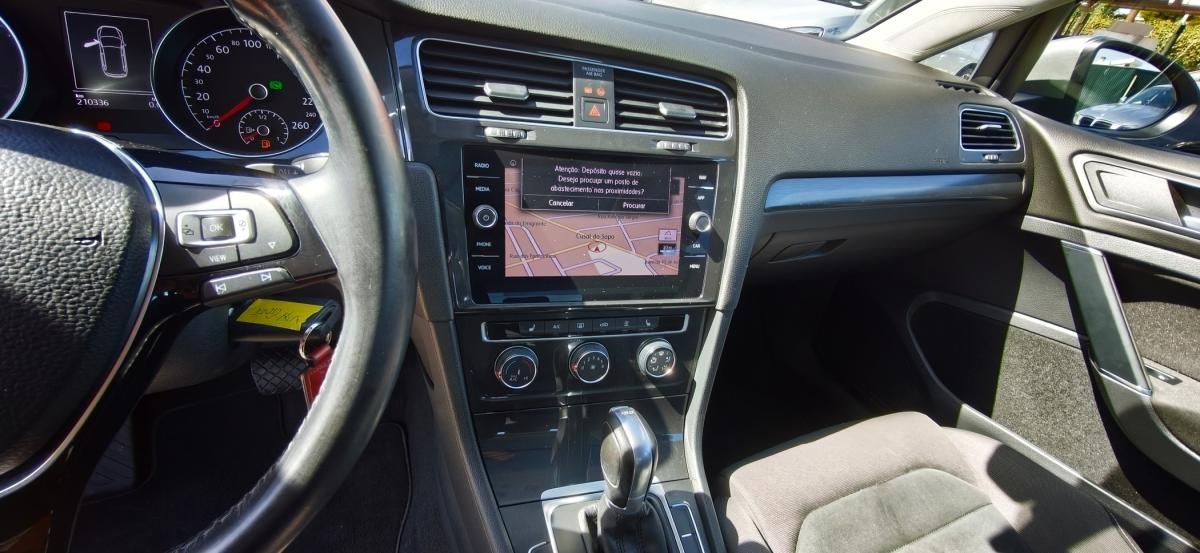 volkswagen-golf-2019-diesel-1598cc