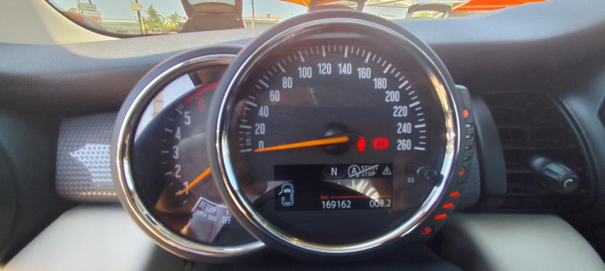mini-cooper-2017-diesel-1496cc