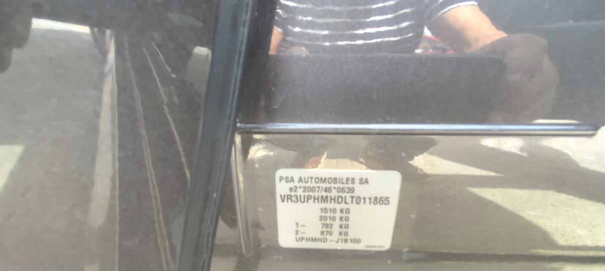 peugeot-208-2020-gasolina-1199cc