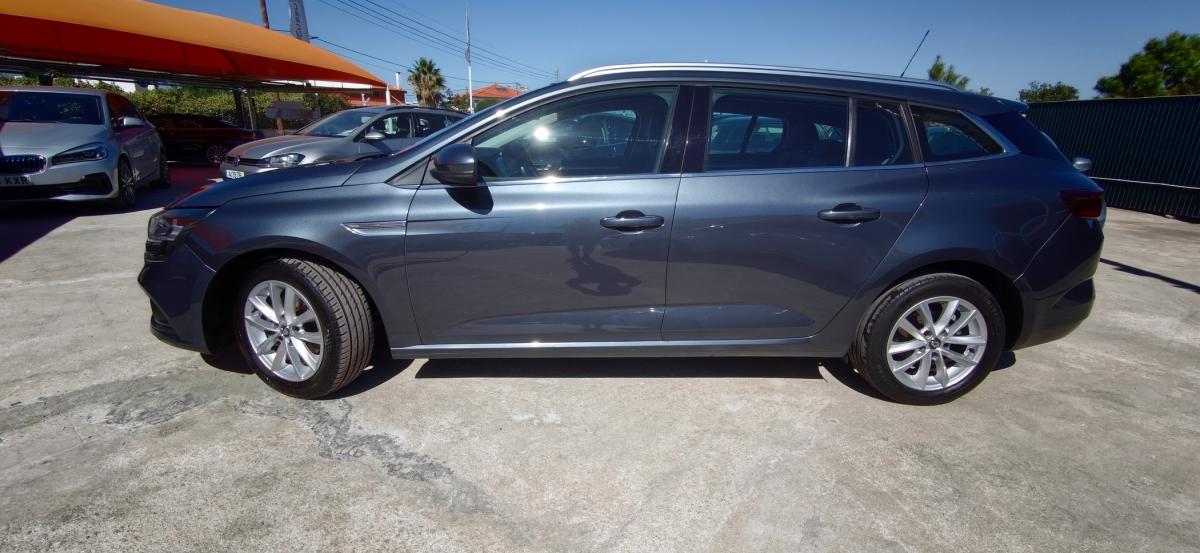 renault-megane-sport-tourer-2017-diesel-1461cc