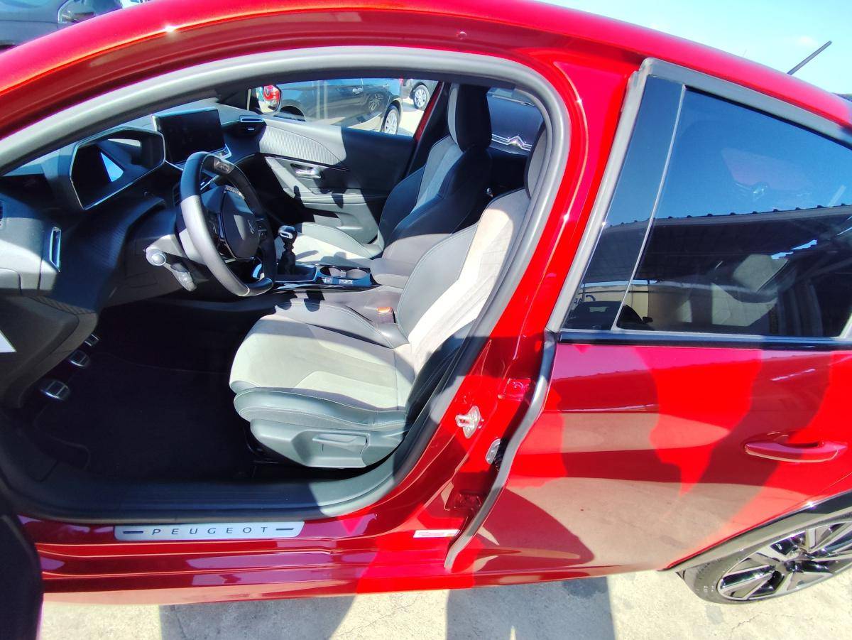 peugeot-208-2021-diesel-1499cc
