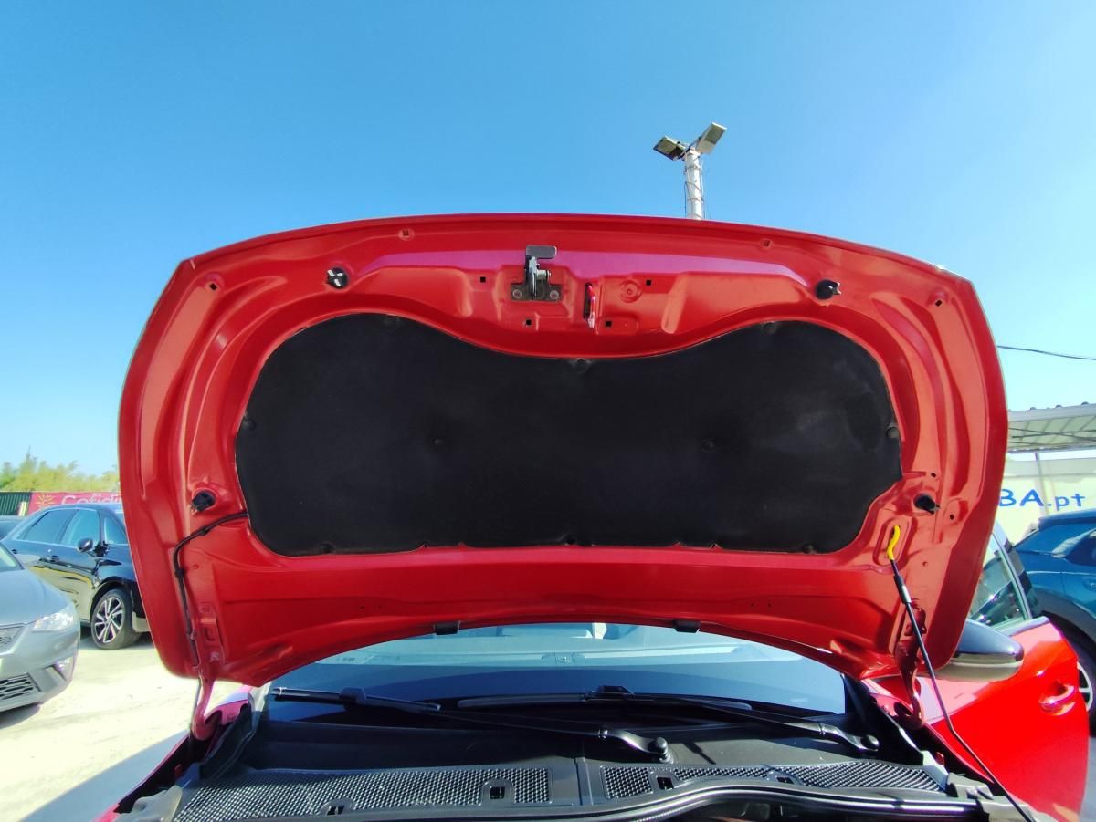 peugeot-208-2021-diesel-1499cc