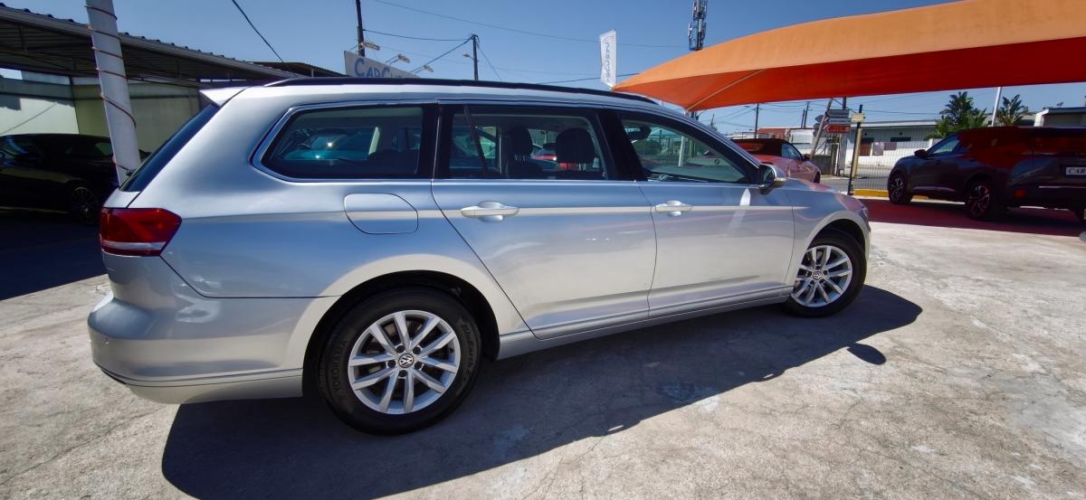 volkswagen-passat-variant-2017-diesel-1598cc