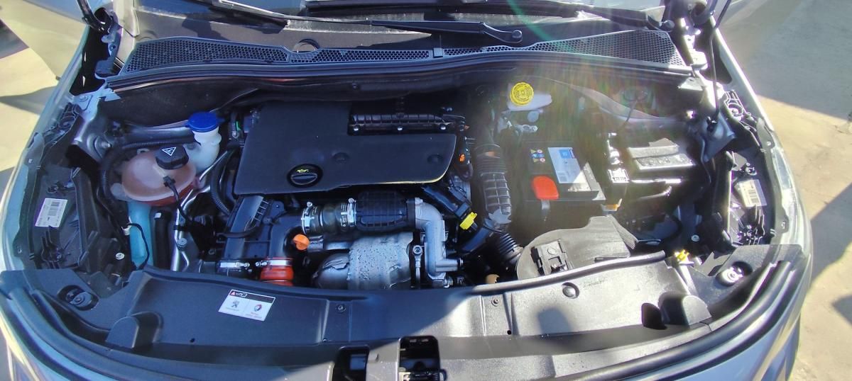 peugeot-2008-2017-diesel-1560cc