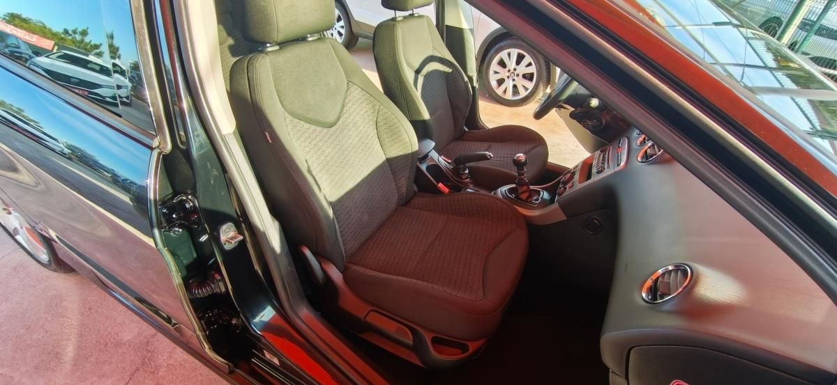 peugeot-308-sw-2011-diesel-1560cc