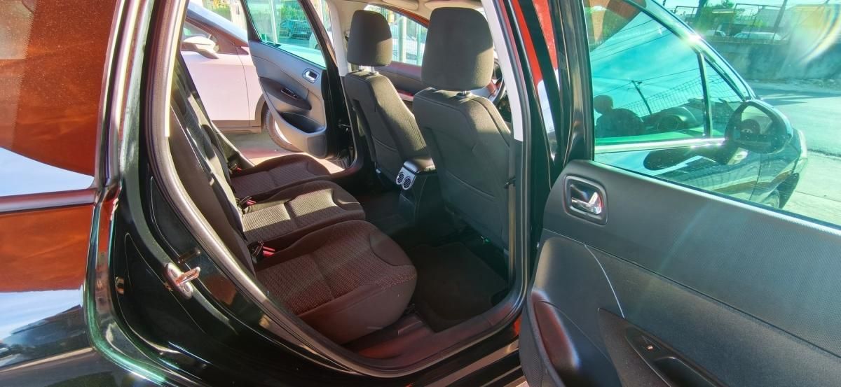 peugeot-308-sw-2011-diesel-1560cc