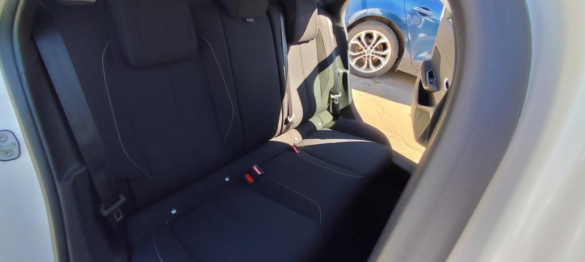 peugeot-308-sw-2022-diesel-1499cc