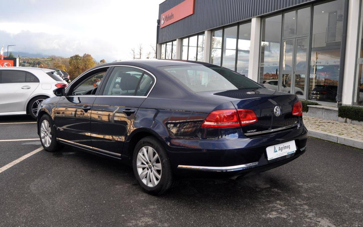 volkswagen-passat-2012-diesel-1598cc