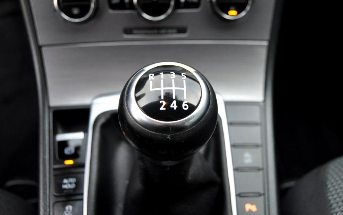 volkswagen-passat-2012-diesel-1598cc