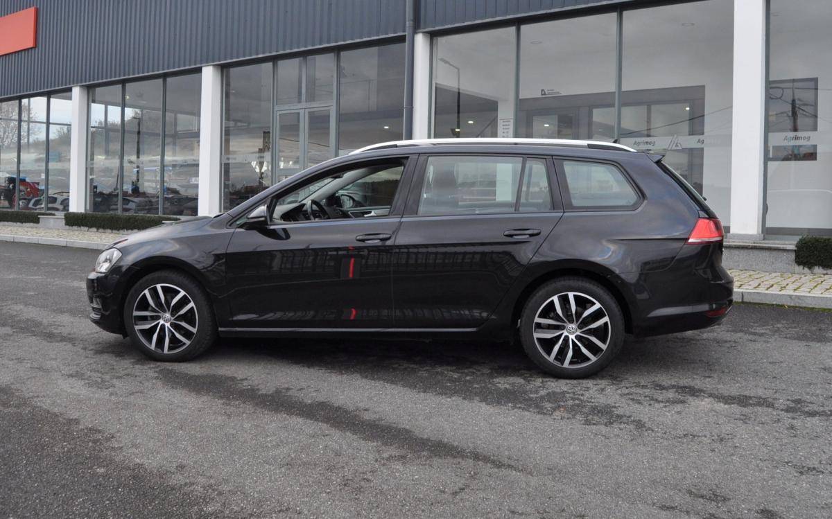 volkswagen-golf-variant-2017-diesel-1598cc