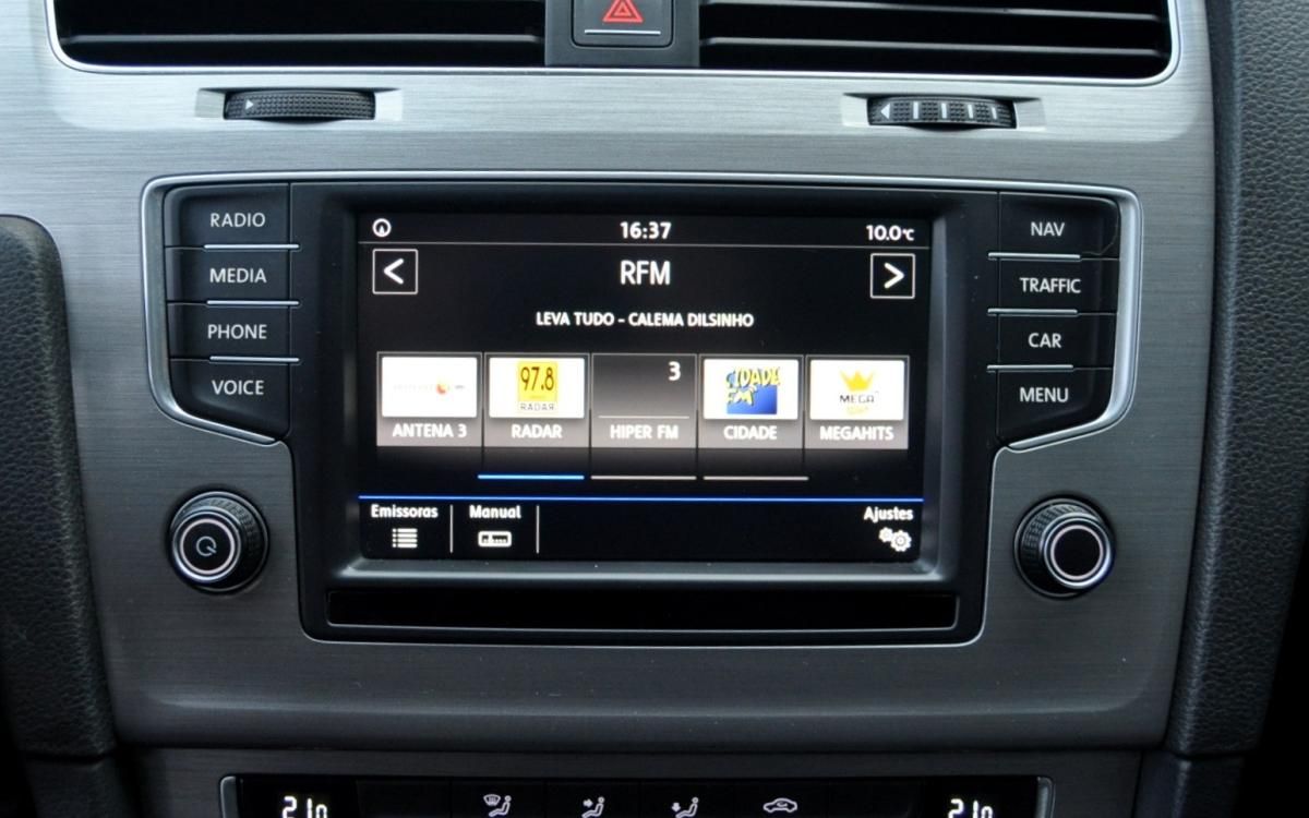 volkswagen-golf-variant-2017-diesel-1598cc